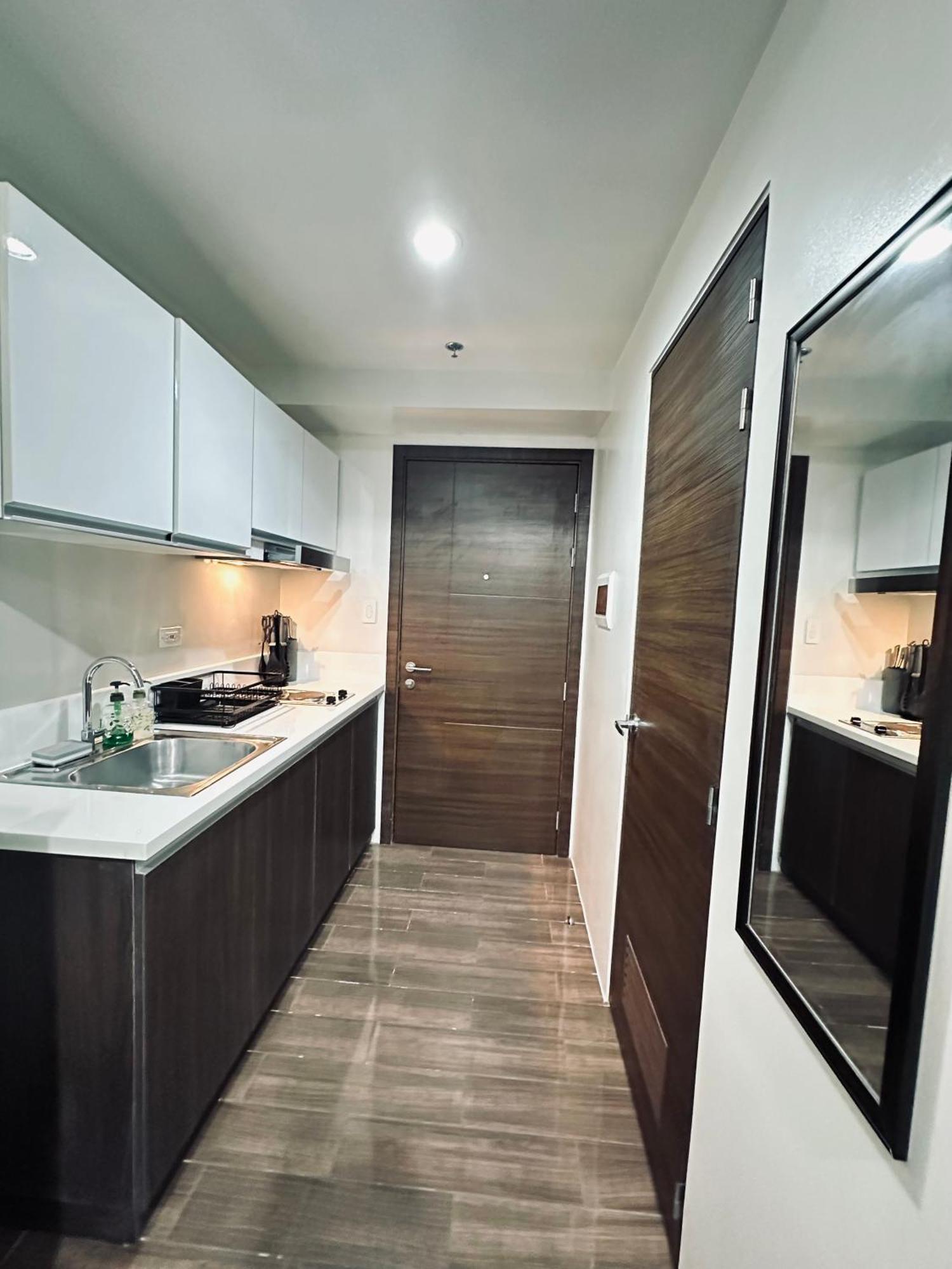 Heart Of Makati, Fully Furnished Condo, Cbd Central Location Makati City Luaran gambar